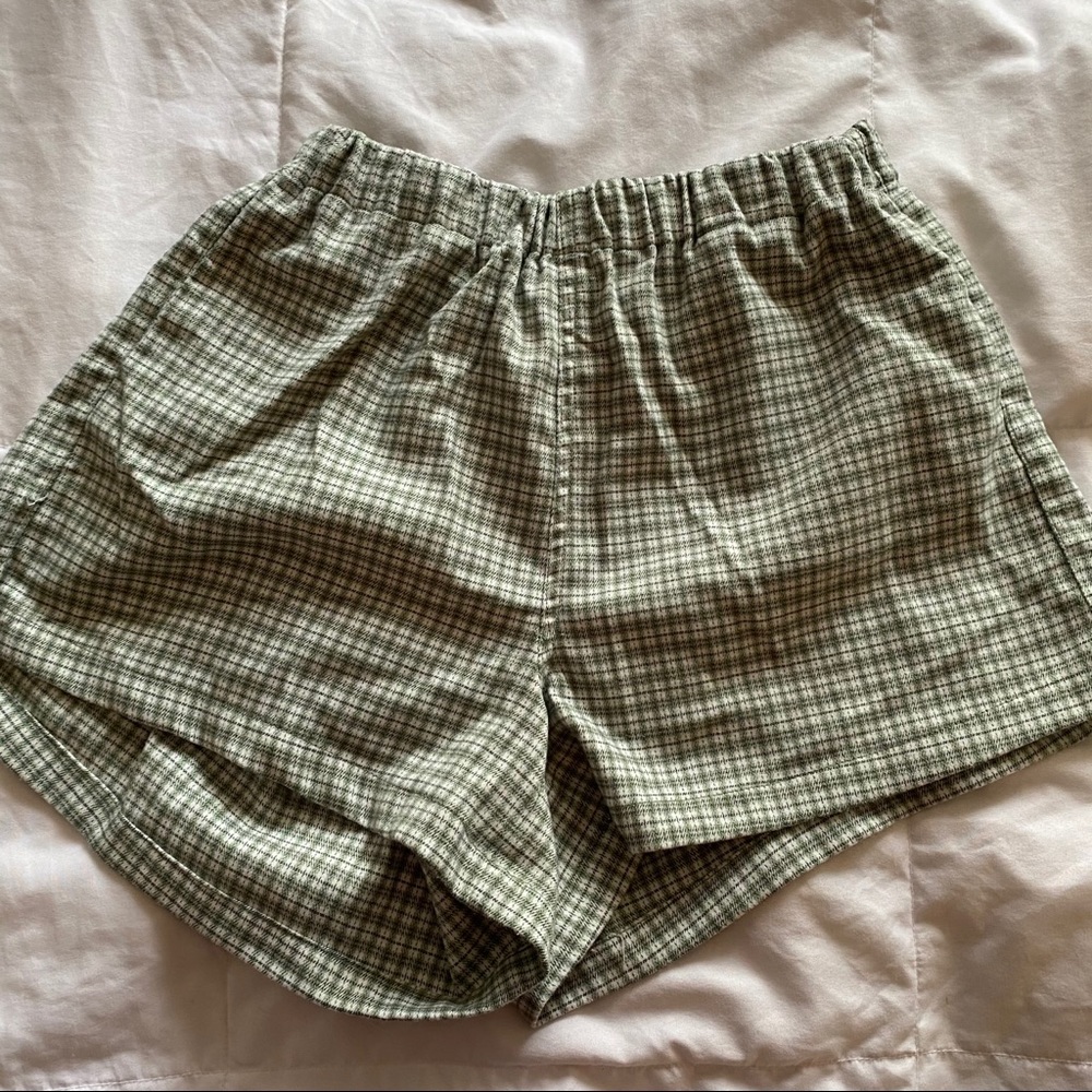 brandy melville green plaid logan shorts